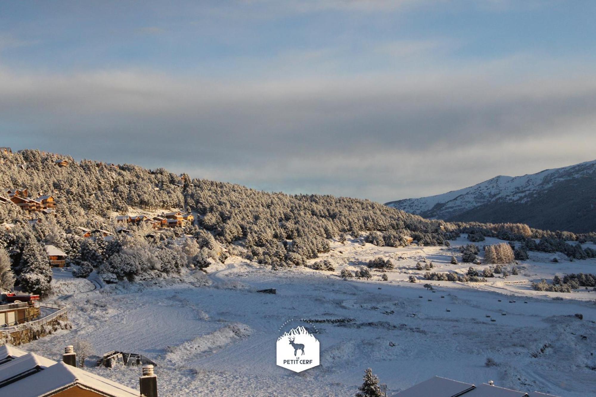 Le Petit Ours & Le Petit Cerf - Studios Vue Lac & Montagnes Les Angles  Buitenkant foto